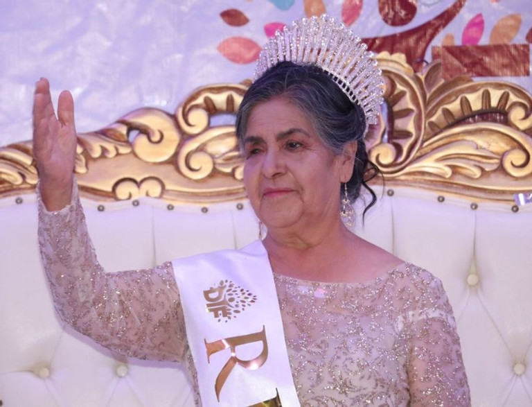 Giải trí - Miss Universe: Cụ bà hơn 70 tuổi vẫn quyết tâm đi thi