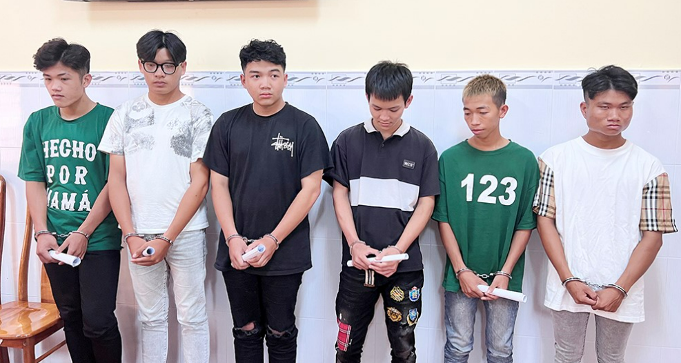 An ninh - Hình sự - Khởi tố nhóm thanh niên gây rối trật tự công cộng tại An Giang