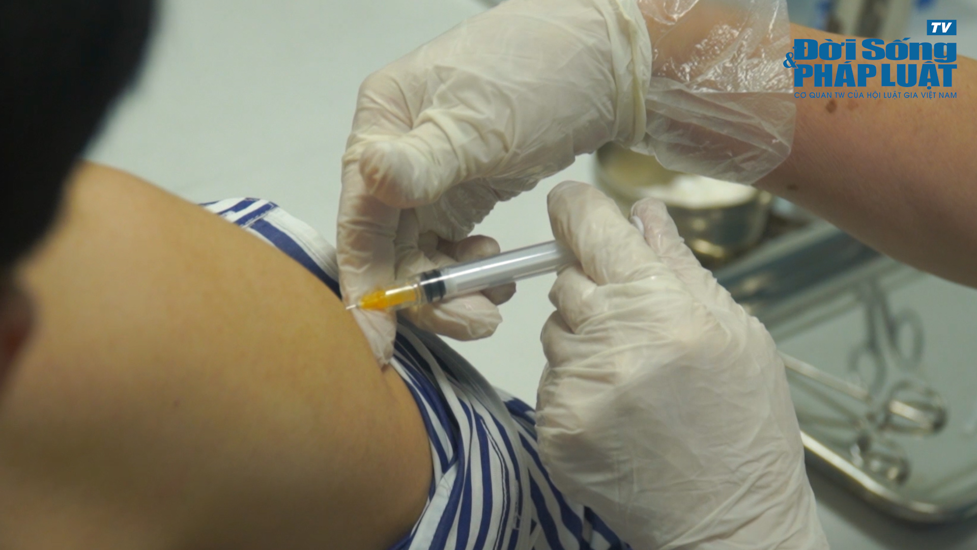 Media - Bộ Y tế nhắc lại các địa phương rút ngắn khoảng cách giữa hai mũi tiêm vaccine AstraZeneca