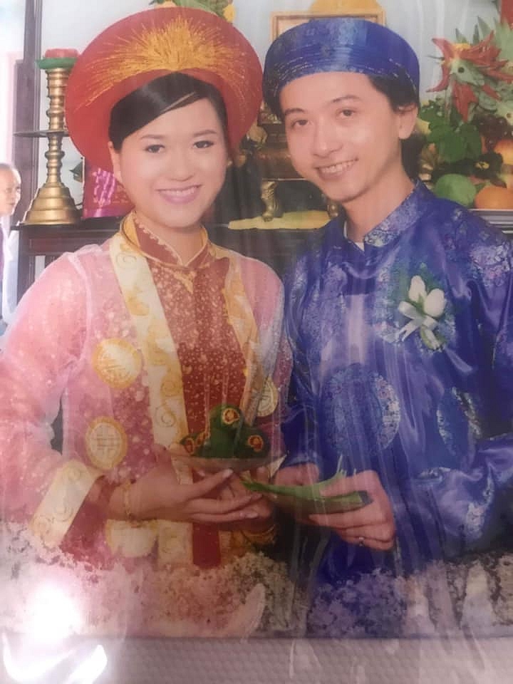 Chuyện làng sao - Hứa Minh Đạt khoe ảnh cưới 11 năm trước, nhan sắc bà xã Lâm Vỹ Dạ khiến ai cũng 'ngỡ ngàng' 