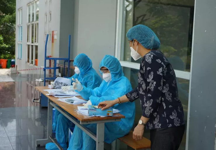 Tin trong nước - Tối 2/8: Việt Nam thêm 4.254 ca mắc COVID-19 mới, 3.808 bệnh nhân được công bố khỏi bệnh