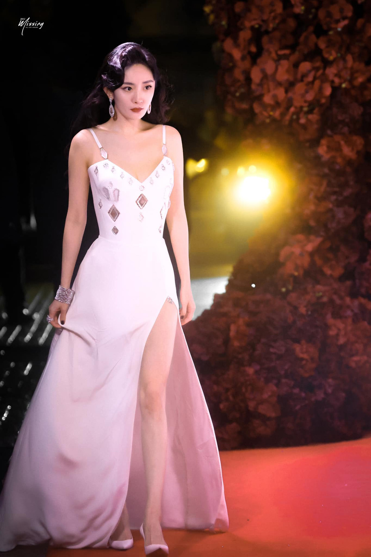Dương Mịch trở thành đại diện đầu tiên của Versace tại Trung