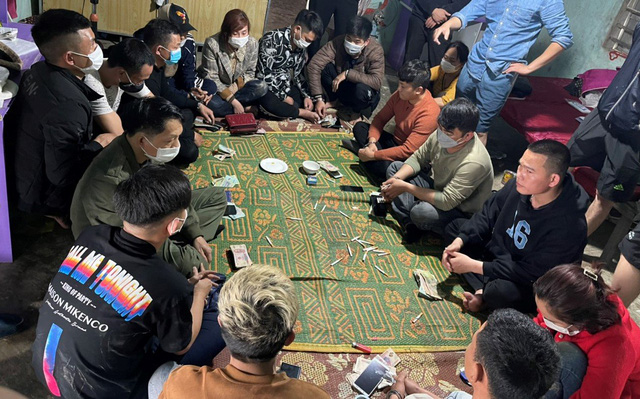 Pháp luật - Nghệ An: Bắt giữ nhóm đối tượng đánh bạc ở các trang trại 
