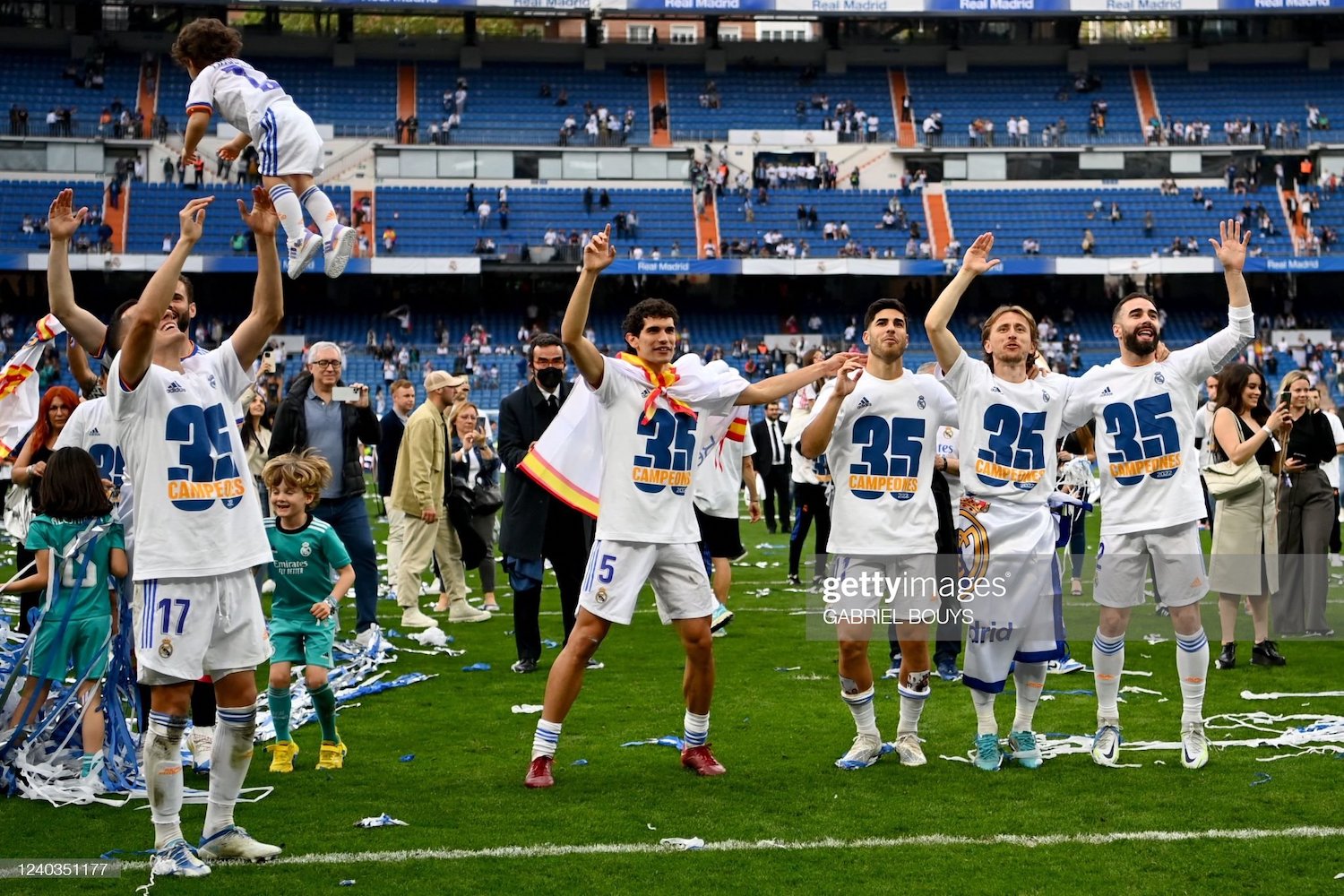 Real Madrid giành chức vô địch La Liga thứ 35