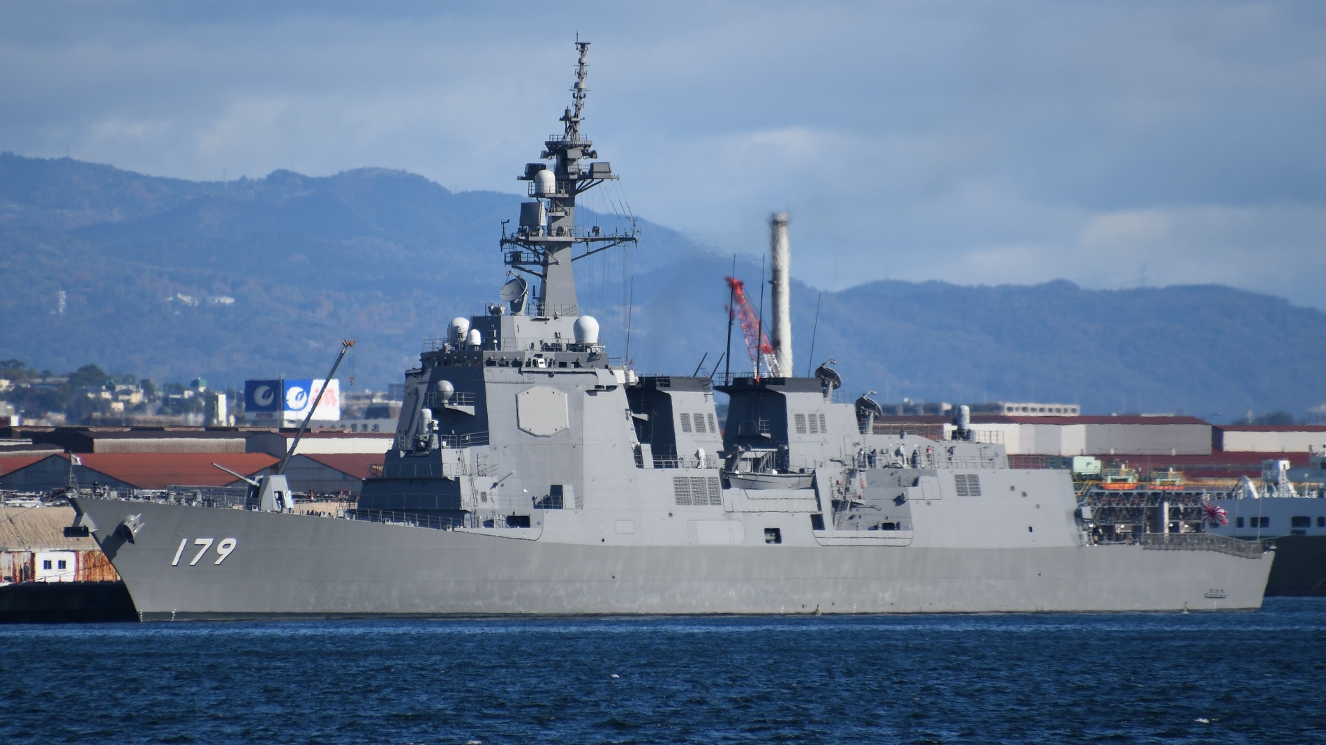 Tin thế giới - Nhật Bản đóng hai tàu chiến phòng thủ tên lửa 20.000 tấn