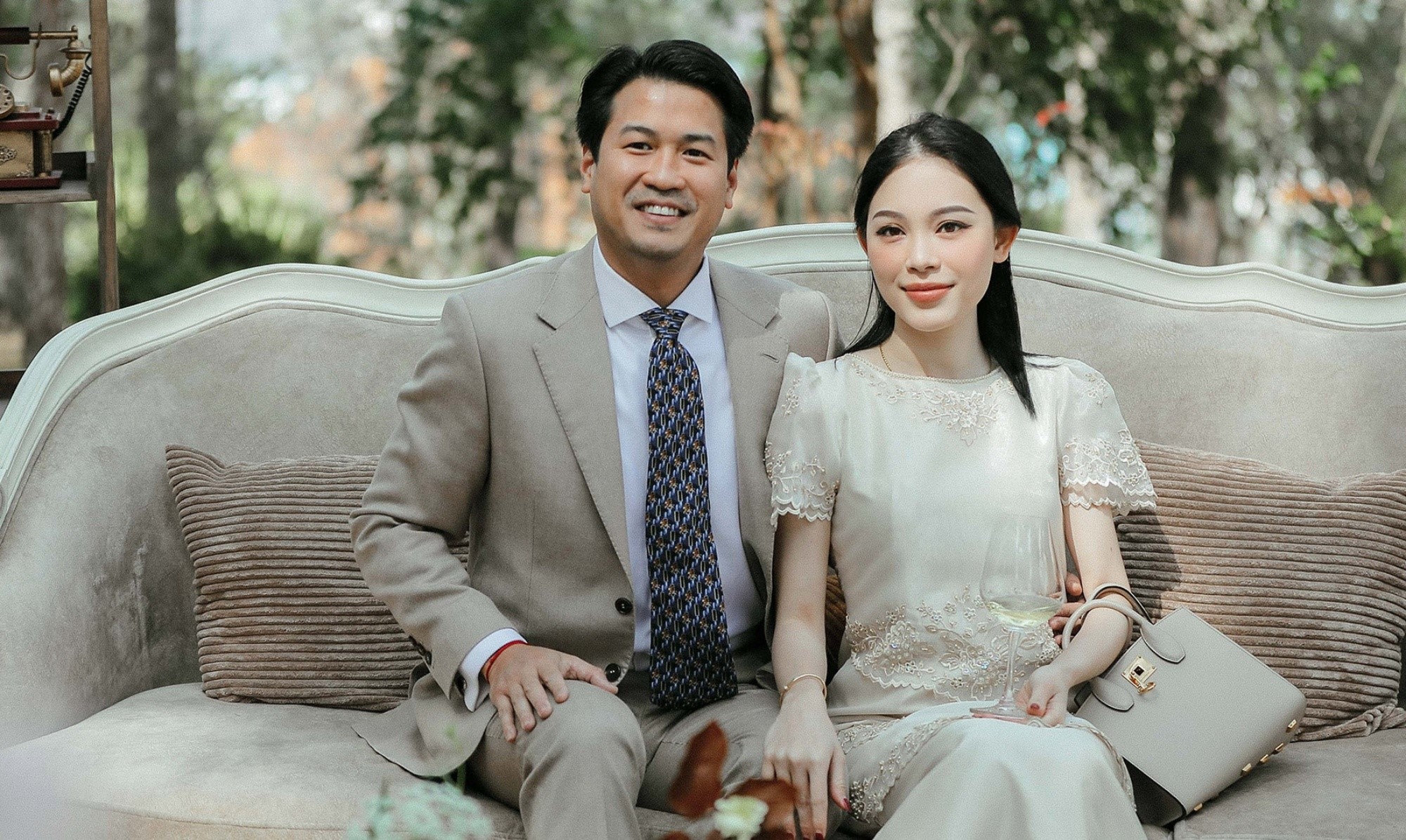Giải trí - Sau 1 tháng kết hôn, Phillip Nguyễn chia sẻ điều đặc biệt (Hình 2).