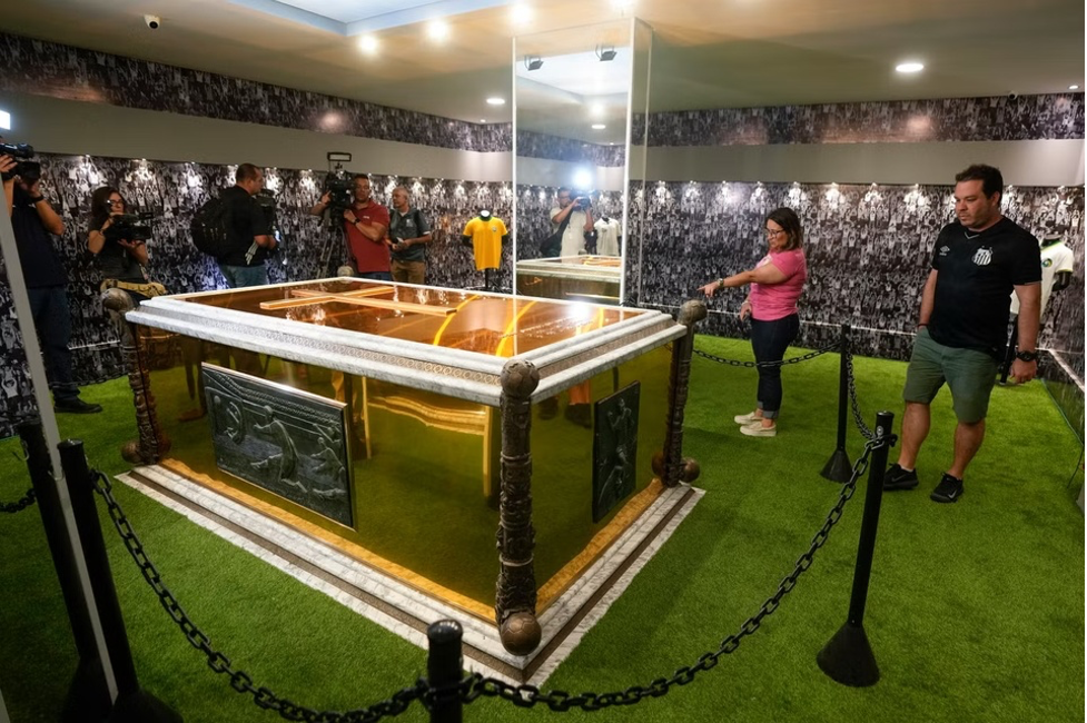 Bóng đá - Khu mộ của 'Vua bóng đá' Pele chính thức mở cửa đón khách từ 15/5