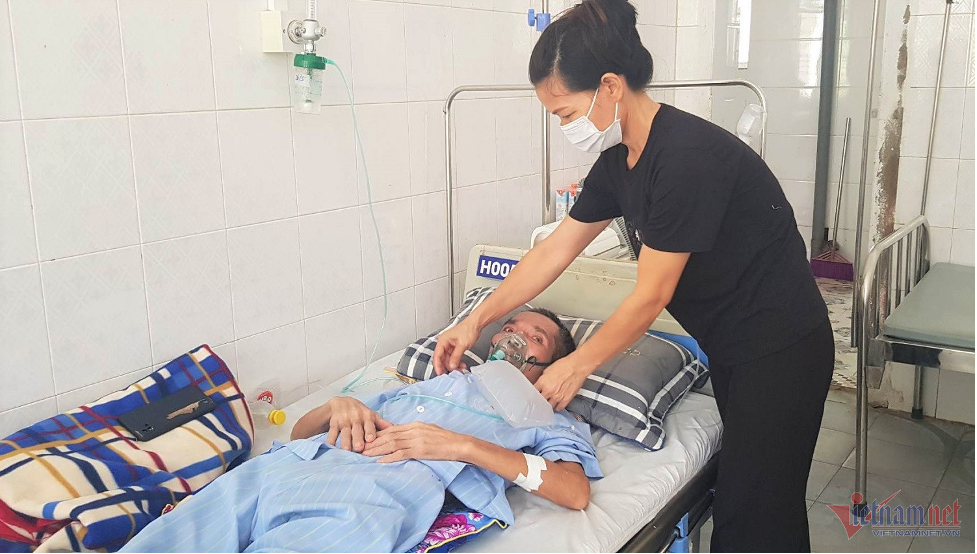 Tin trong nước - Vụ nhiều công nhân mắc bệnh bụi phổi ở Nghệ An: Nhiều người là họ hàng