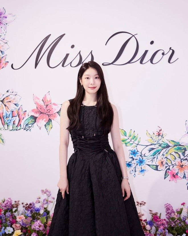 Giải trí - Dior đăng ảnh Jisoo sau Kim Yuna khiến dân tình bức xúc