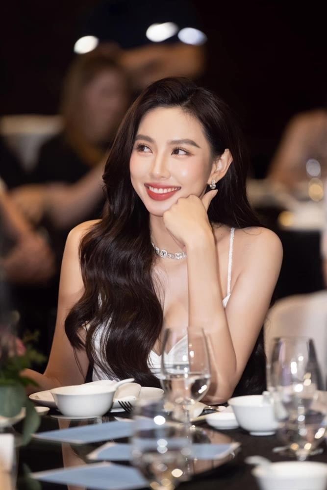 Giải trí - Fan Hoa hậu Thùy Tiên nhận thêm tin vui trong ngày người đẹp thắng kiện (Hình 3).