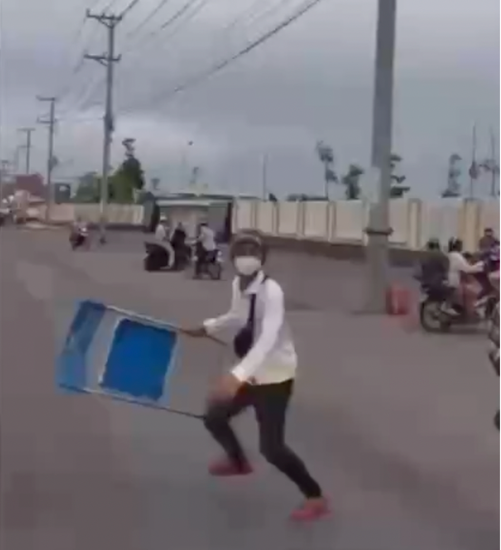 An ninh - Hình sự - Vụ thanh niên chặn, đập kính xe cấp cứu ở Trà Vinh: Xác định đối tượng hung hãn