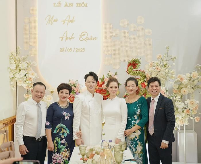 Giải trí - Ca sĩ Jaykii và Trương Hoàng Mai Anh bất ngờ tổ chức lễ cưới (Hình 2).