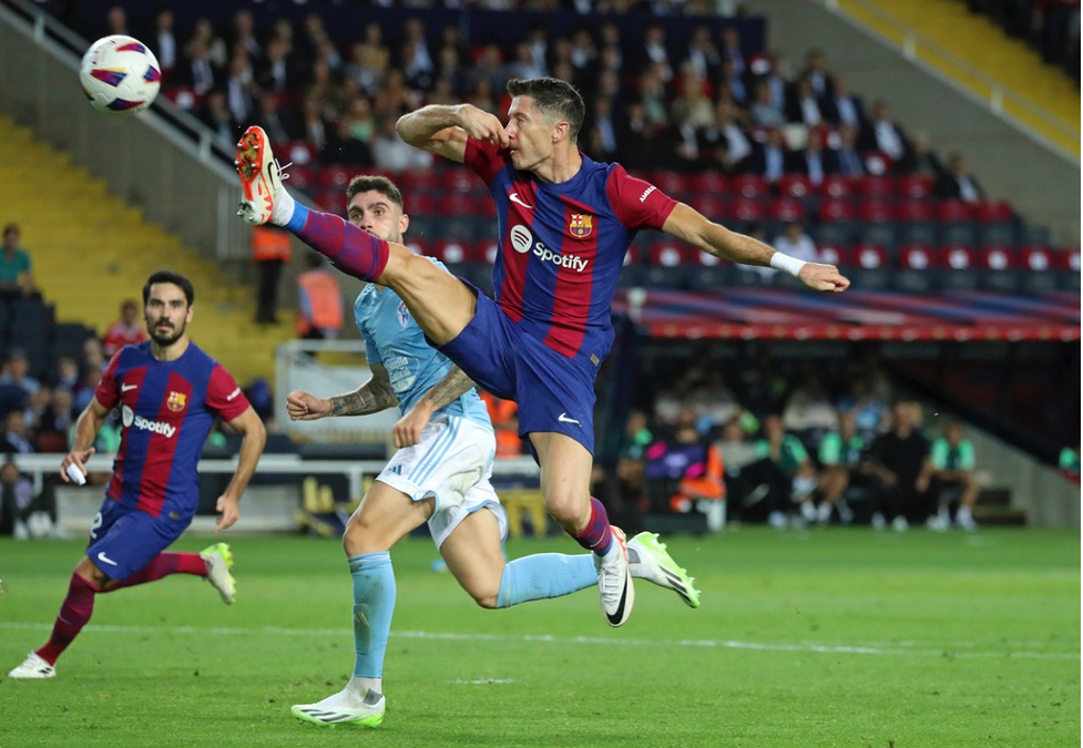 Bóng đá - Lewandowski lập cú đúp, Barcelona ngược dòng khó tin ở La Liga (Hình 2).
