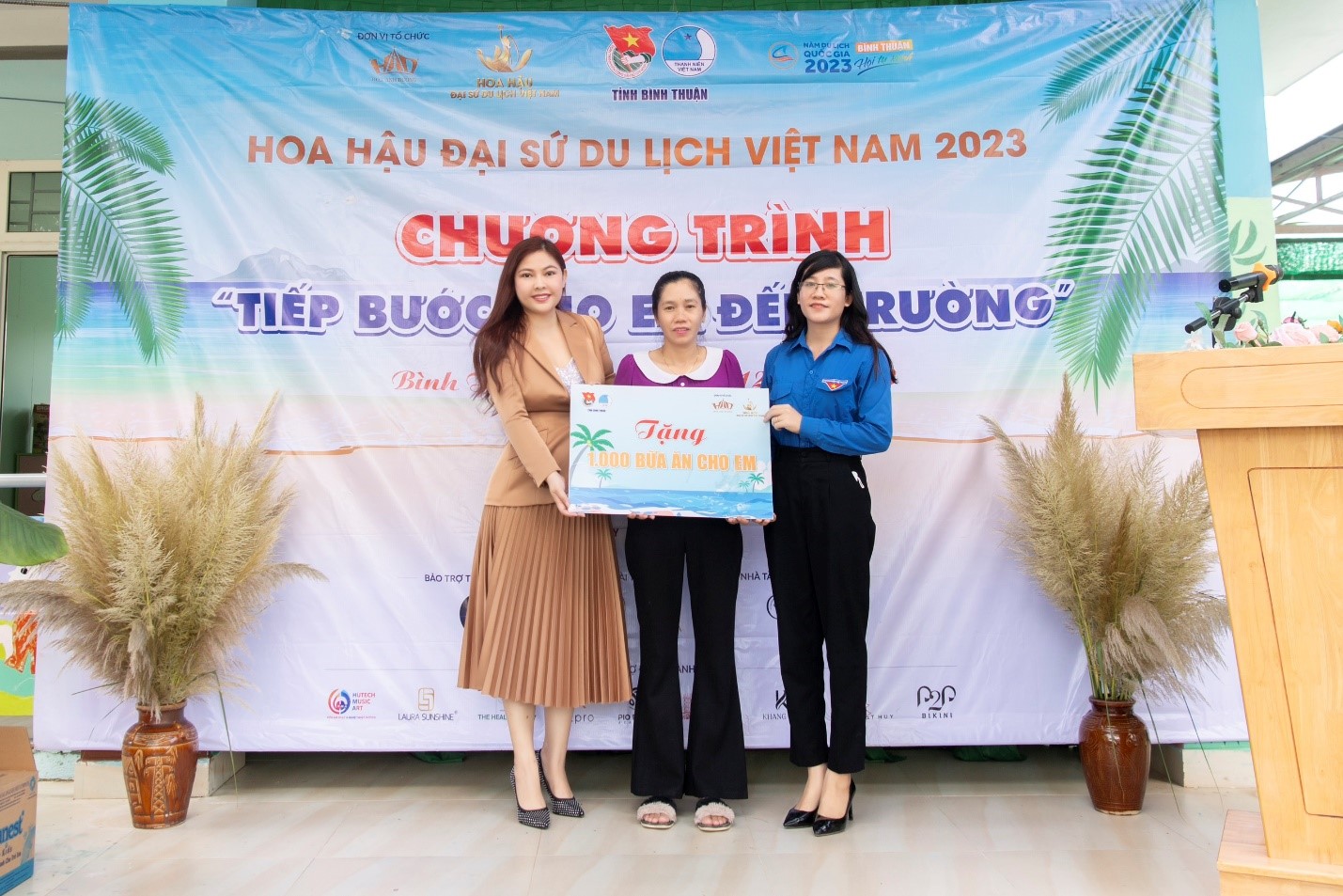 Tin tức giải trí - Thí sinh Hoa hậu Đại sứ Du lịch Việt Nam chung tay bảo vệ môi trường biển (Hình 5).