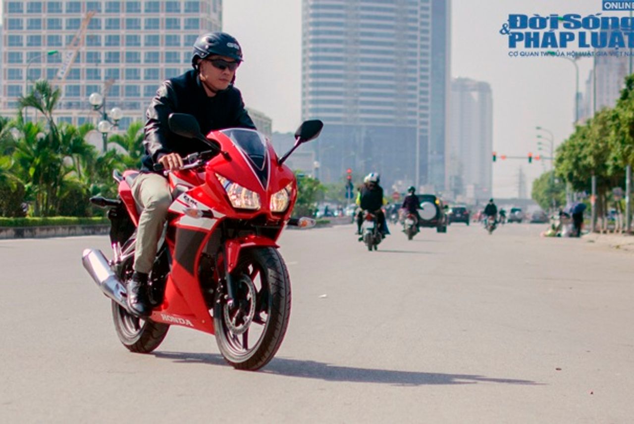 Cận cảnh Honda CBR150 2015 vừa được nhập về Hà Nội  CafeAutoVn
