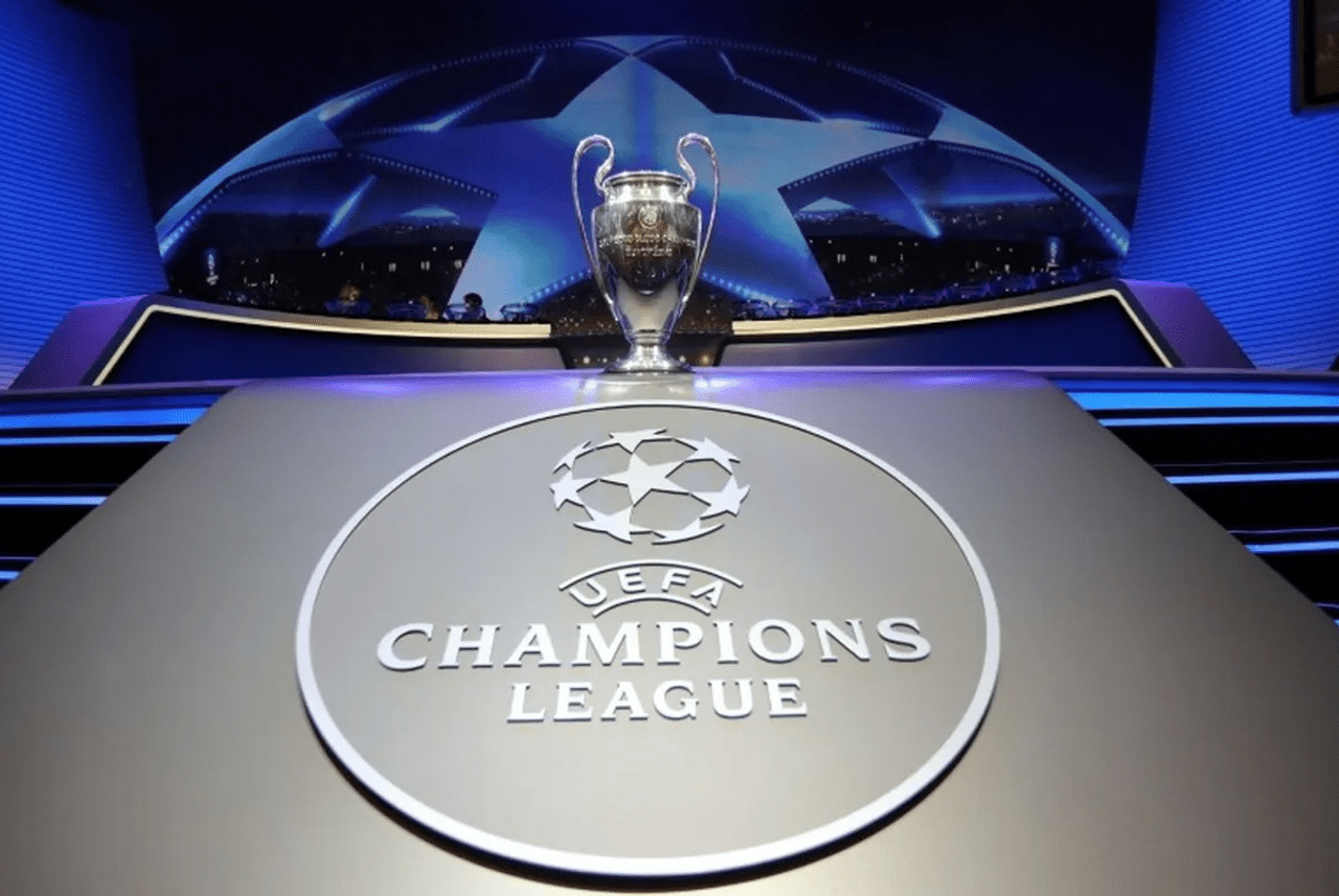 Xác định 16 đội vượt qua vòng bảng Champions League 2022/23