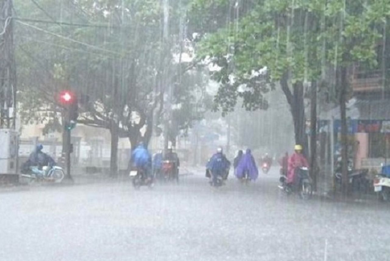 Tin tức dự báo thời tiết hôm nay 13/7/2022: Hà Nội cục bộ có mưa to