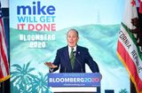 Tin thế giới - Tỷ phú Michael Bloomberg tuyên bố sẽ tiêu hết tiền để loại ông Donald Trump