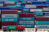Tin thế giới - Hàng nghìn container thịt đông lạnh ùn ứ tại các cảng lớn ở Trung Quốc