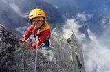 Tin thế giới - Bé trai 3 tuổi trở thành người trẻ tuổi nhất chinh phục ngọn núi hơn cao 3.000m