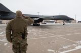 Tin thế giới - Không quân Mỹ cho "nghỉ hưu" máy bay ném bom B-1B đầu tiên