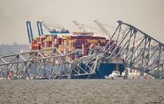 Vụ tàu container đâm sập cầu ở Mỹ: Ngừng tìm kiếm cứu hộ, 6 người được cho đã thiệt mạng