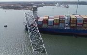 Tìm thấy hộp đen của tàu container đâm sập cầu ở Mỹ