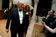 Tin thế giới - Tổng thống Trump cho khách mời "leo cây" trong tiệc giao thừa