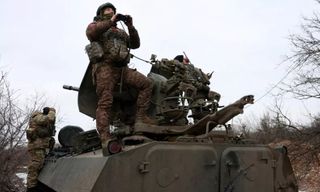 Ukraine tuyên bố đánh bật Nga khỏi thành phố ở Donetsk