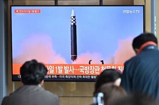 Quân đội Hàn Quốc: Triều Tiên phóng 3 vật thể không xác định 