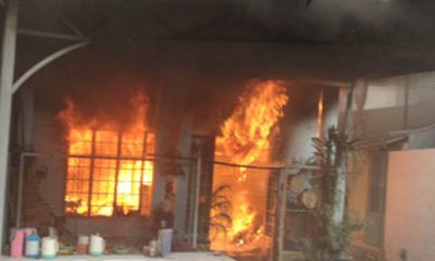 Đôi nam nữ bỏng nặng trong căn nhà khóa trái bốc cháy