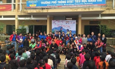  Hoa hậu Nguyễn Cao Kỳ Duyên tham dự chương trình thiện nguyện