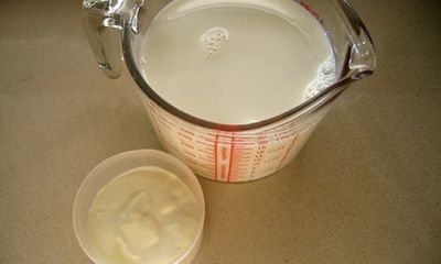 Cách làm sữa chua từ sữa tươi đơn giản mà ngon tuyệt