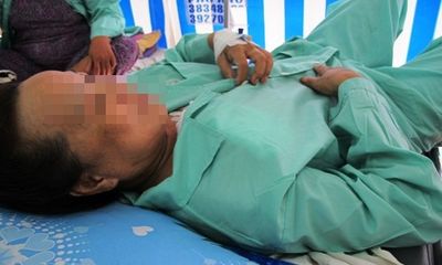 Một phụ nữ bị đâm nhiều nhát khi đang ngủ