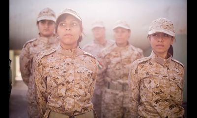 Bộ ảnh cảm động về cuộc sống của các nữ chiến binh người Kurd chống IS