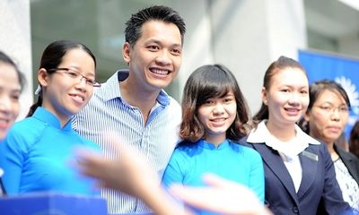 Đại gia ngân hàng Trần Hùng Huy: Thoát khỏi bóng cha, vượt ra “tâm bão”