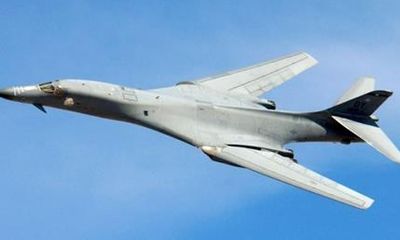 Mỹ đưa máy bay ném bom đe dọa Trung Quốc trên Biển Đông?