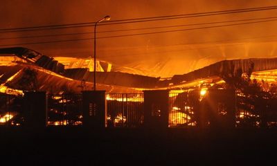 Hoả hoạn trong đêm, KCN Nhơn Trạch - Đồng Nai chìm trong biển lửa