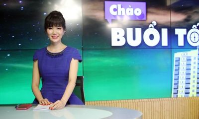 Hoa hậu Thu Thủy bất ngờ làm MC truyền hình trực tiếp “Chào buổi tối”