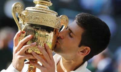 Djokovic hạ Federer, lần thứ 3 liên tiếp vô địch Wimbledon