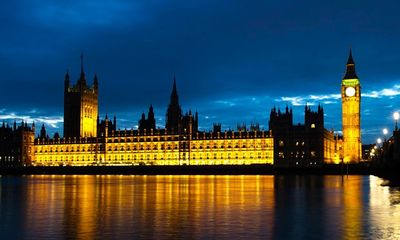 Nghị viện Anh: Mỗi ngày có hơn 700 lượt truy cập vào 