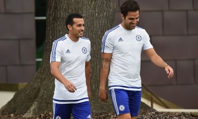 Chính thức cập bến Chelsea, Pedro ra sân tập luyện cùng đồng đội mới
