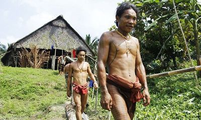 Hình ảnh - Bí ẩn của bộ tộc xăm mình, vợ chồng không được quan hệ trong nhà