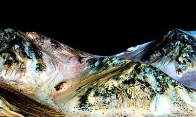 Những hình ảnh đầu tiên về dấu hiệu của nước trên sao Hỏa
