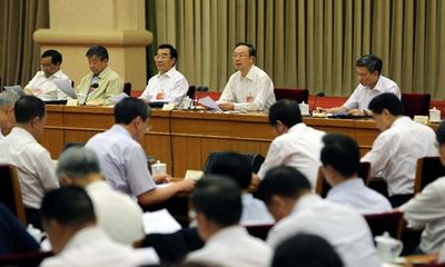 Trung Quốc: Hàng trăm quan chức bị xử phạt vì 