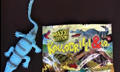 Đồ chơi nhựa hình cá sấu của Trung Quốc chứa độc tố lớn