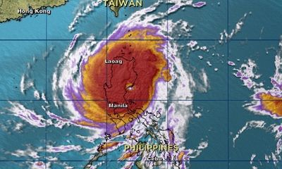 Siêu bão Koppu đổ bộ Philippines gây lũ lụt và sạt lở đất