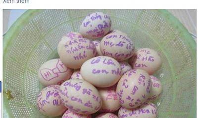 Rổ trứng gà đặc biệt của mẹ gửi cho con trai ở TP.HCM