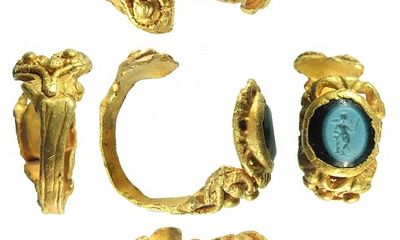 Phát hiện nhẫn vàng 1.700 tuổi từ thời La Mã cổ đại