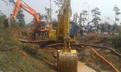 Tòa án Hà Nội tiếp nhận hồ sơ vụ vỡ đường ống nước Sông Đà